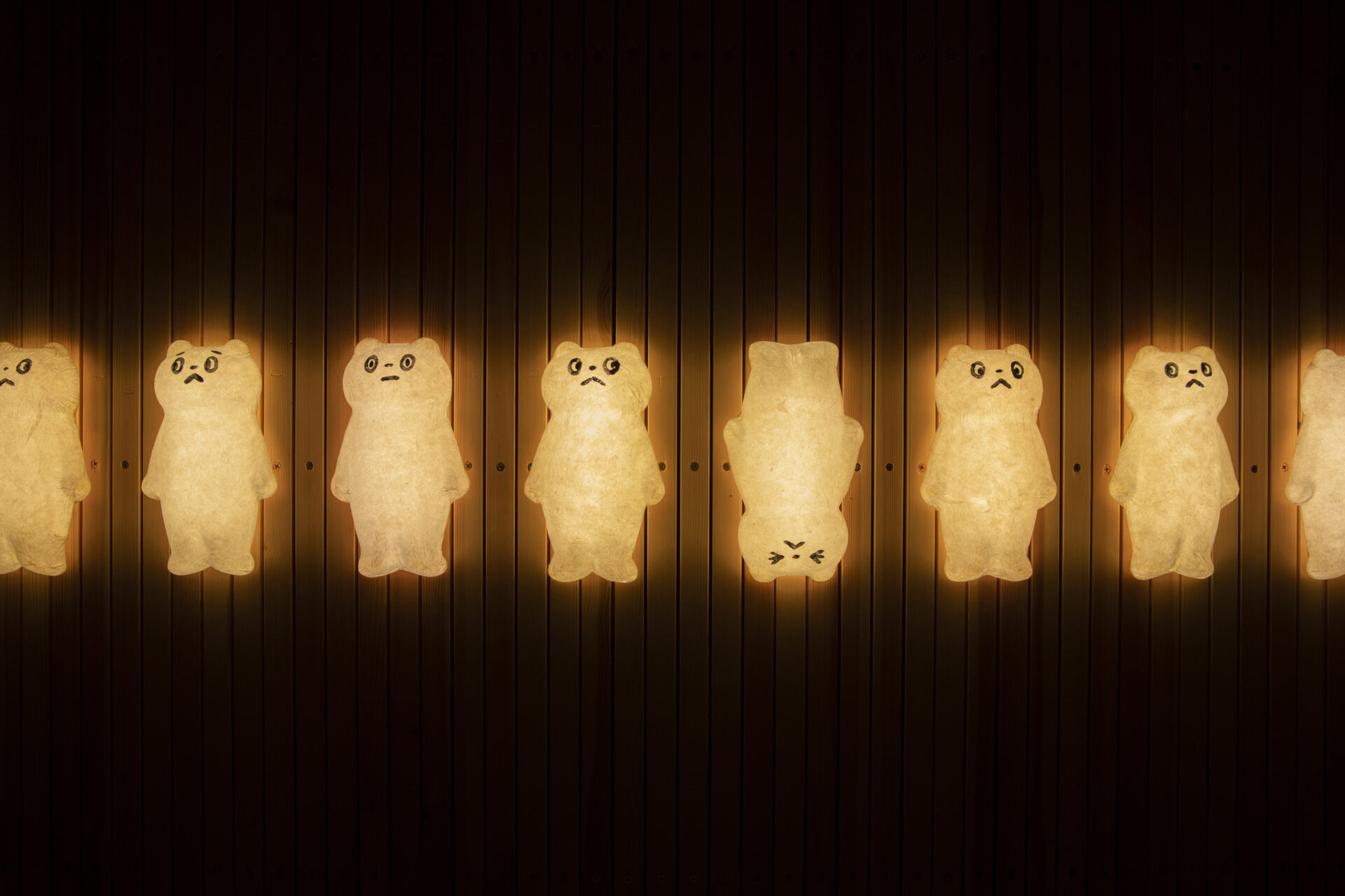 鹿児島睦 まいにち」展 「美濃和紙のくまランプ」の取り扱いについて  